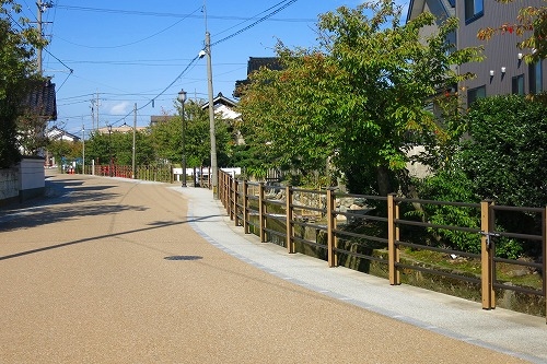 高岡の海鮮料理と瑞龍寺と富山城城下町を散歩