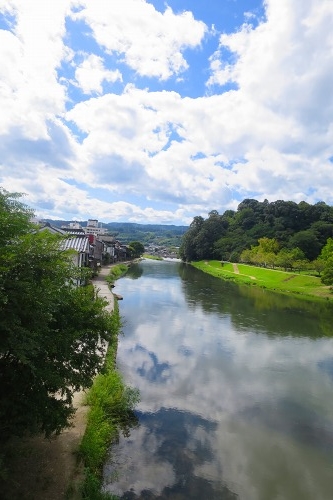 日田隈町温泉街は昭和の風景