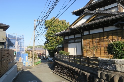 うま坂(相模原市橋本)うま坂は馬坂で馬が登るのに苦戦した坂だと