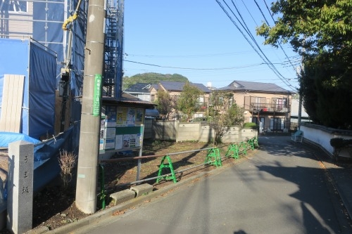 うま坂(相模原市橋本)うま坂は馬坂で馬が登るのに苦戦した坂だと