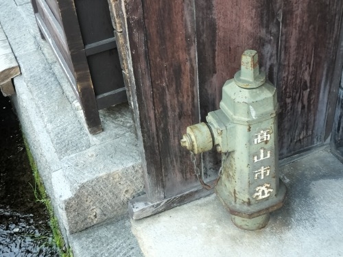 高山を散歩|金森長近の城下町高山の古い町並みを夕暮れに散歩はいい