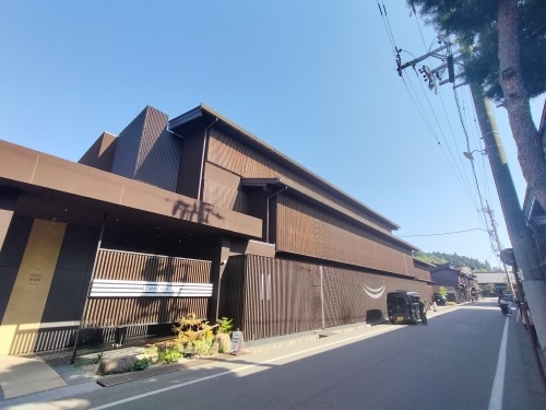 高山を散歩|金森長近の城下町高山の古い町並みを夕暮れに散歩はいい