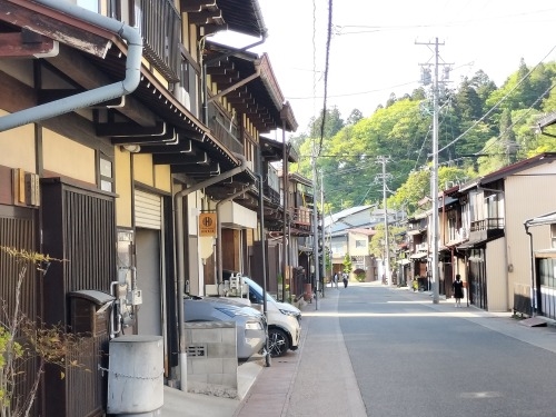 高山を散歩|金森長近の城下町高山の古い町並みを夕暮れに散歩はいい