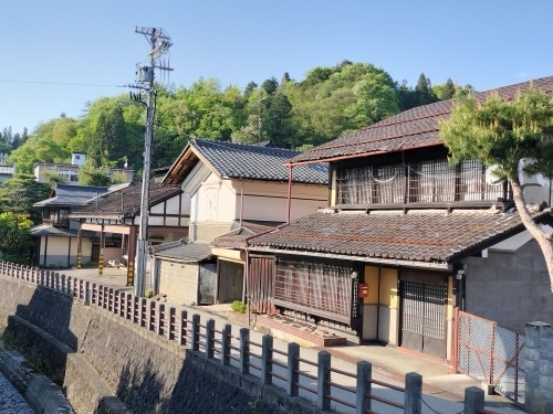 高山を散歩|金森長近の城下町高山の古い町並みを夕暮れに散歩はいい