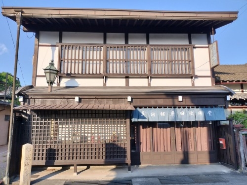 高山を散歩|金森長近の城下町高山の古い町並みを夕暮れに散歩はいい