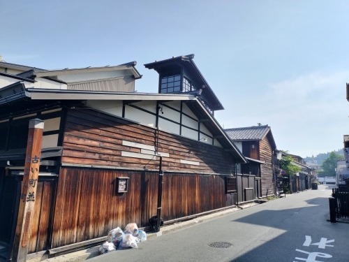 高山を散歩|朝市からの下三之町中組保存地区 越中街道保存地区散歩