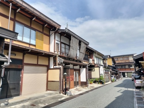 高山を散歩|朝市からの下三之町中組保存地区 越中街道保存地区散歩