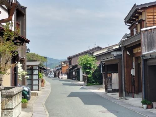 高山を散歩|朝市からの下三之町中組保存地区 越中街道保存地区散歩