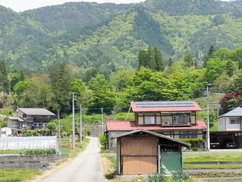 飛騨古川を散歩|映画「君の名は。」聖地巡礼と白壁土蔵街を散歩して