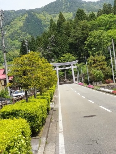 飛騨古川を散歩|映画「君の名は。」聖地巡礼と白壁土蔵街を散歩して