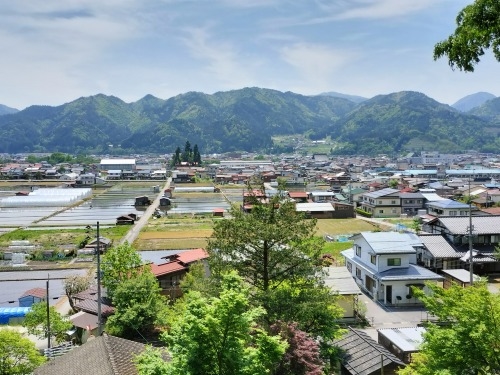 飛騨古川を散歩|映画「君の名は。」聖地巡礼と白壁土蔵街を散歩して