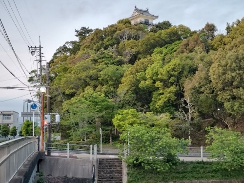 掛川を散歩|夕暮掛川城に高知へ領地替えになる山内一豊の思いは