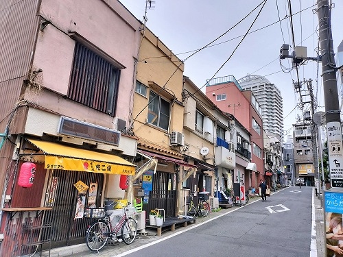 大塚を散歩|銭湯稲荷湯と種子(たね)屋街道・大塚でハンバーグ定食