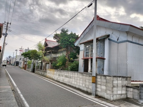 野辺地を散歩|北野辺地駅からりんごを箱買しながら野辺地駅まで散歩