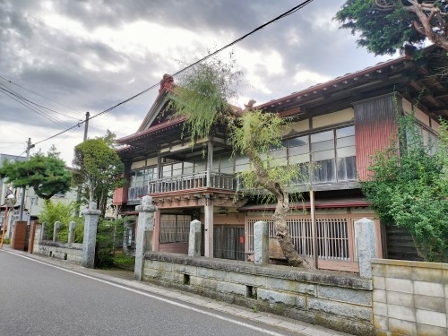 野辺地を散歩|北野辺地駅からりんごを箱買しながら野辺地駅まで散歩
