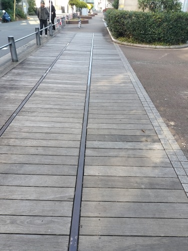 横浜駅西口を散歩|反町駅から線路跡を散歩しながら東神奈川駅へ散歩