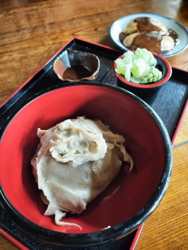 大内宿を散歩|蕎麦がきはなかなかたべられないのよがっつり食べたぞ