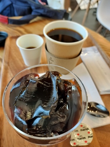 清澄白河を散歩|ピタゴラスイッチカフェと深川1本極太うどん食べた