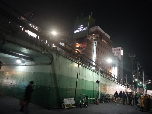 鶯谷を散歩|夜の上野から鶯谷まで散歩・台湾弁当とビールで夕食だぜ