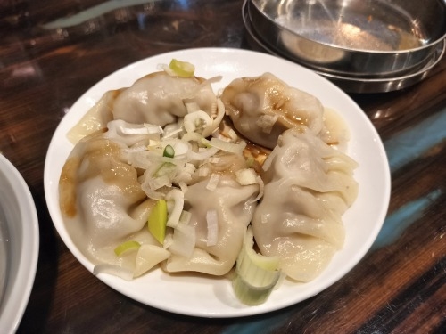 鶯谷を散歩|夜の上野から鶯谷まで散歩・台湾弁当とビールで夕食だぜ