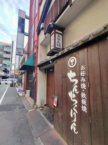 �����U��