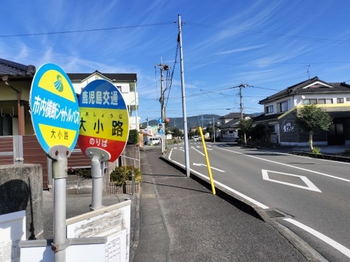 ��������U���b