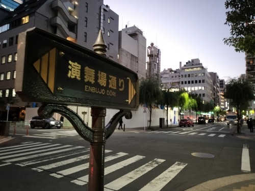 �V�����U���b