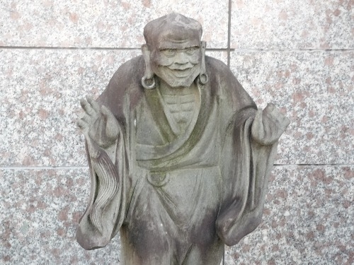 鴨居を散歩|