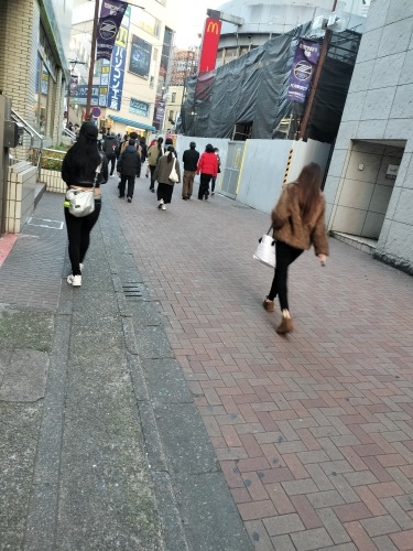 ���c���U���b���c�ɏ��a�̕��i�͂���̂��낤�����؂��Ă݂��炿�傢