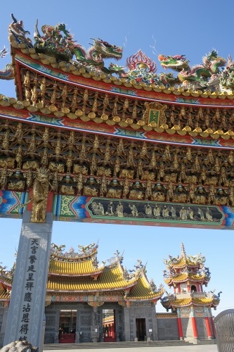 聖天宮を散歩｜坂戸にある台湾の道教寺院・聖天宮と金笛醤油パーク